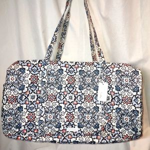 Vera Bradley Large Traveler Duffel -Lisbon Medallion
